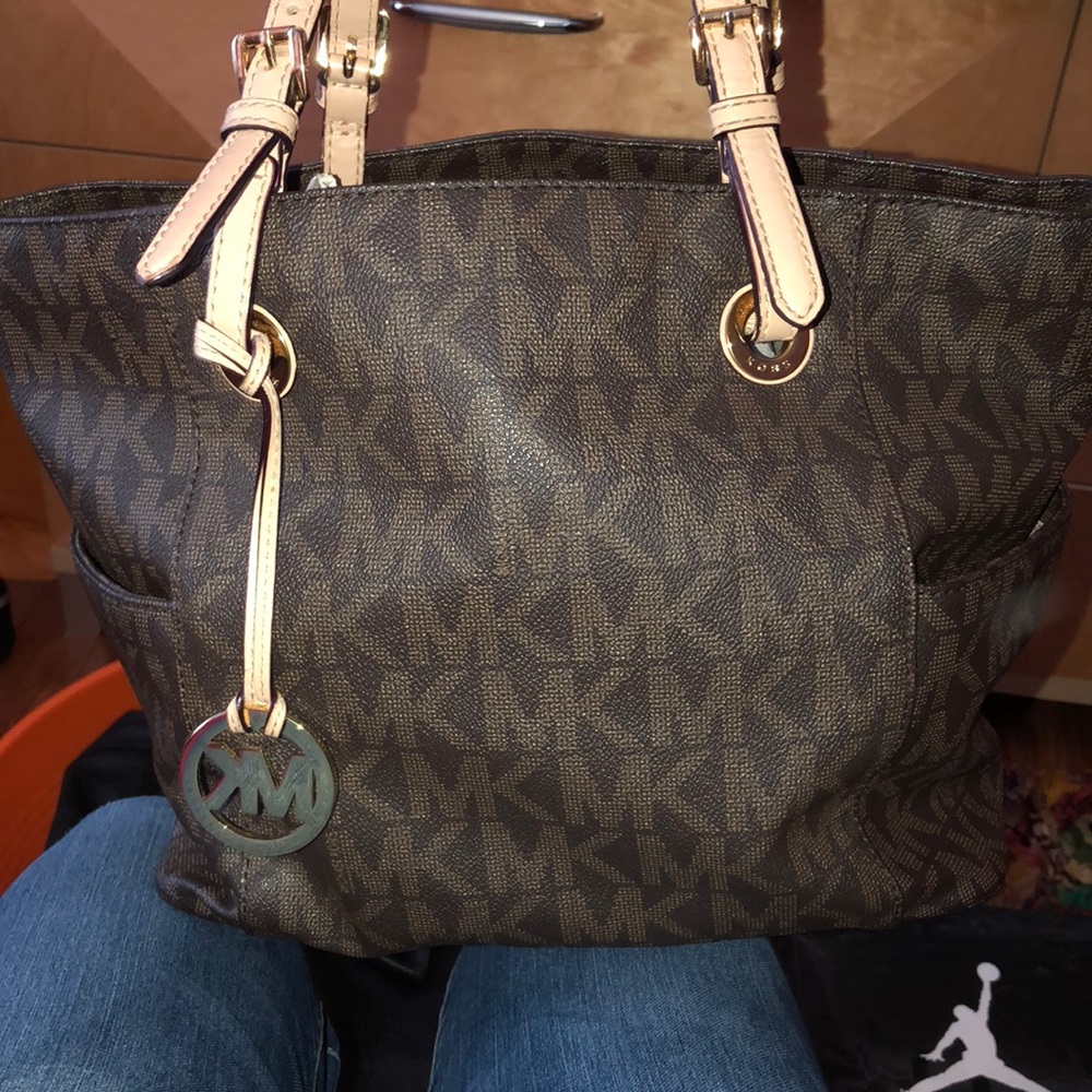 MK purse